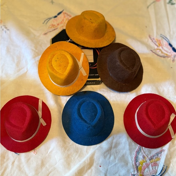 Vintage Lewis Hats - 6 Mini Hats - Picture 3 of 10